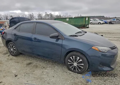 2018 Toyota Corolla L z USA, uszkodzony, nr VIN 2T1BURHE4JC989879